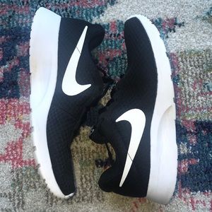 Black Nike Sneakers